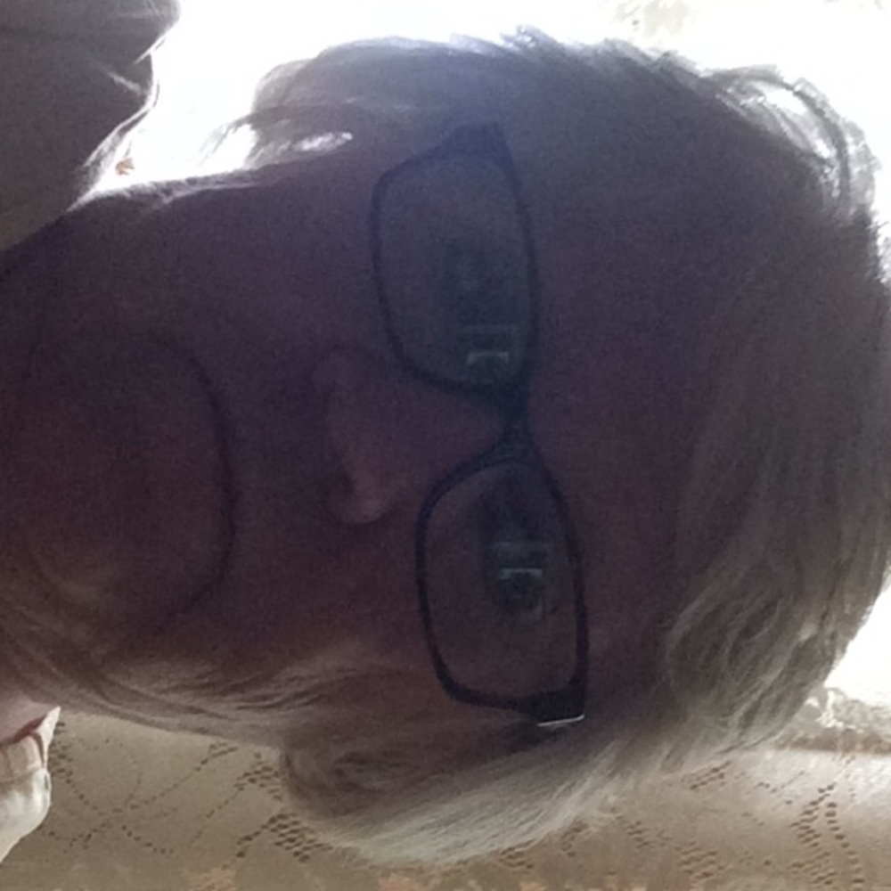 Meet your Posher, Beverly